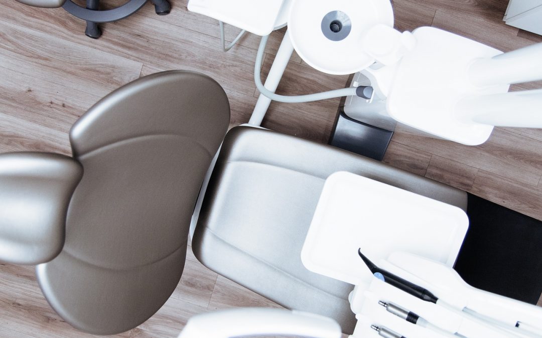 L’importance du soin bucco-dentaire : pourquoi prendre rendez-vous régulièrement avec votre dentiste ?